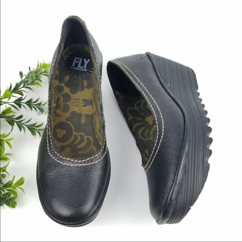 FLY LONDON Black Leather Wedge Pumps